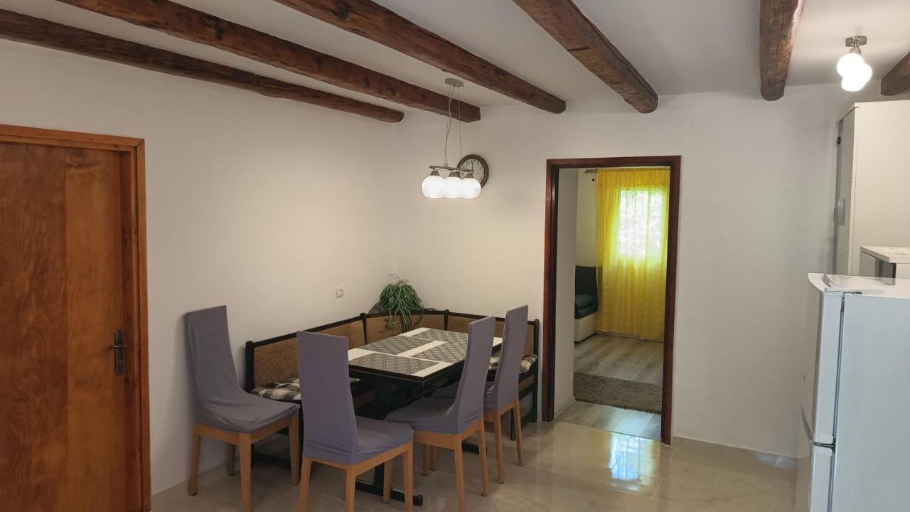 Apartment Dinka Kornić 외부 사진